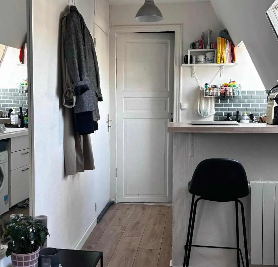 Petit - 10eme Arrondissement Paris